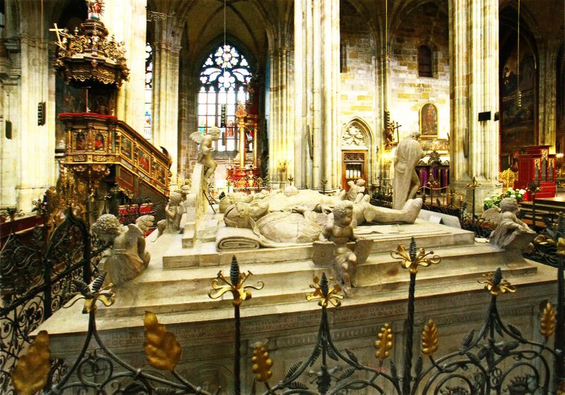 File:16 Habsburger Prag 3.jpg