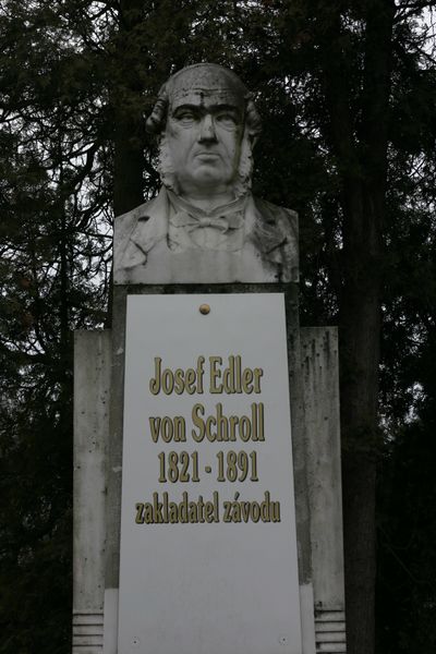 File:Schroll 4.JPG
