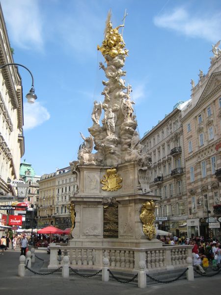 File:19 Pestsaeule.jpg