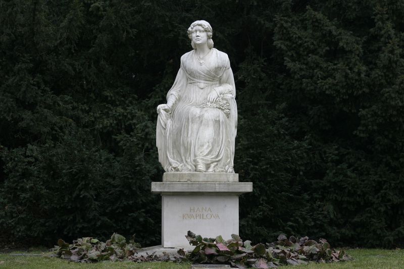File:Kvapilova 1.JPG